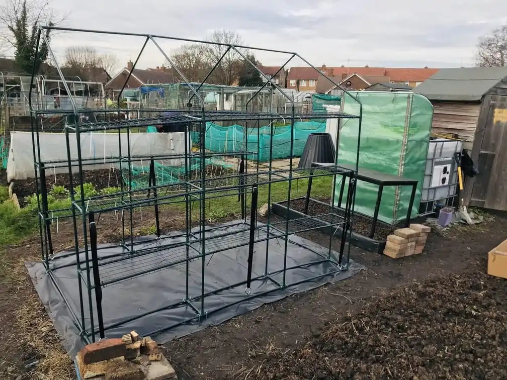 Outsunny Greenhouse construction