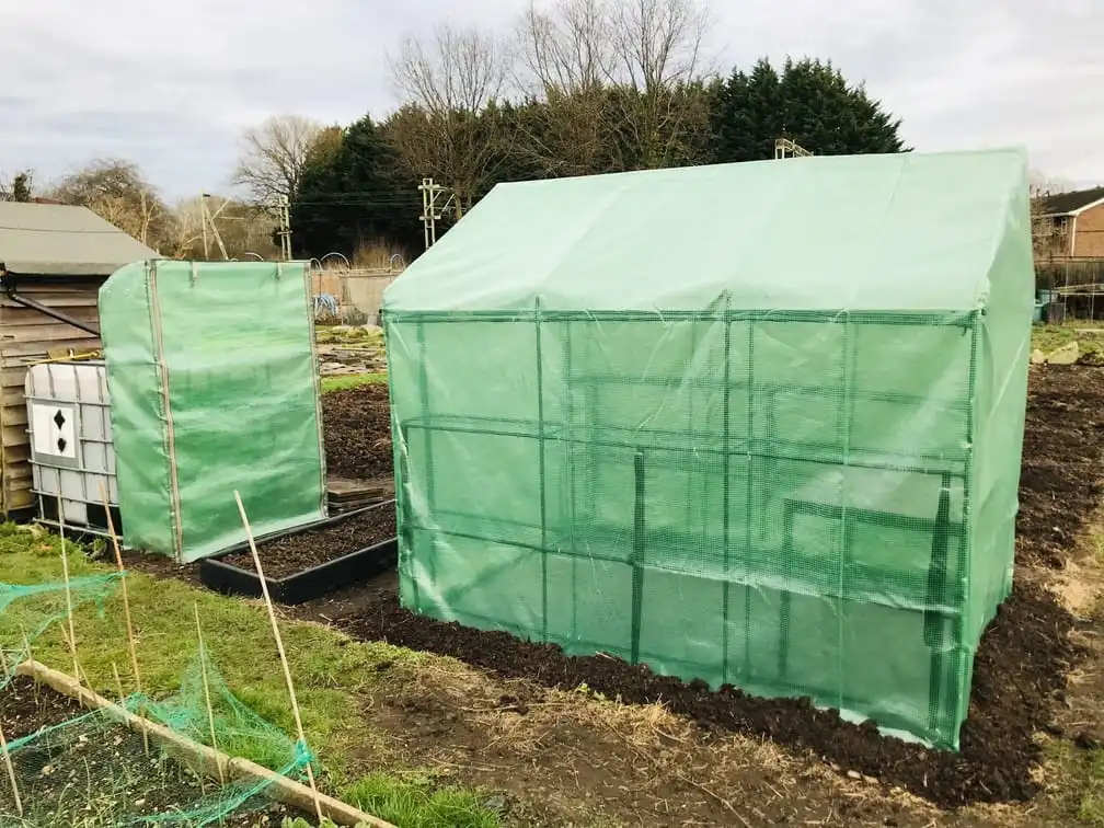 Outsunny Greenhouse construction