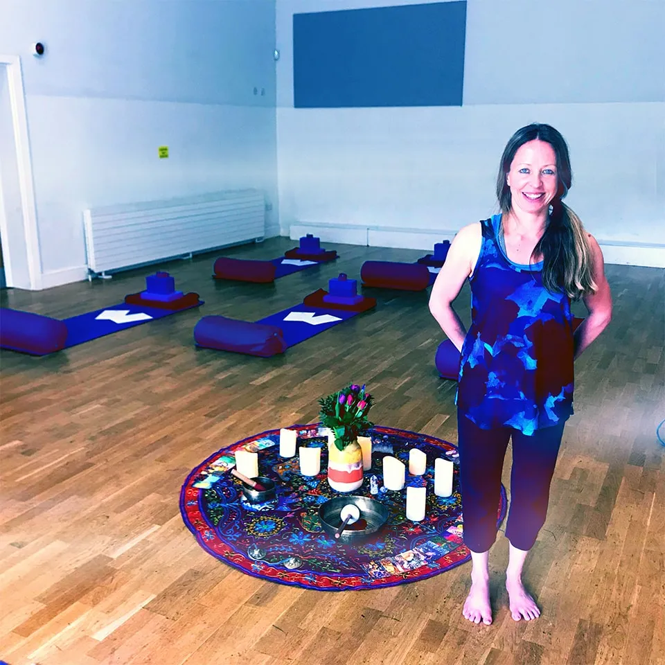 Vicky Salter Ajna Chakra Class