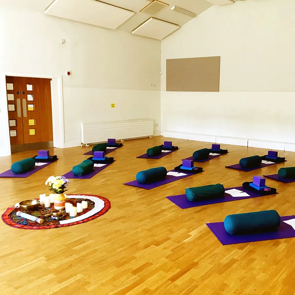 Yin yoga class set up